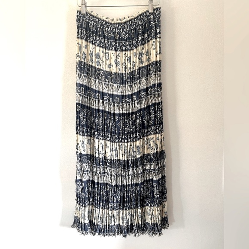 Wrangler Prairie Rose Collection Floral Pattern Pleated Maxi Skirt